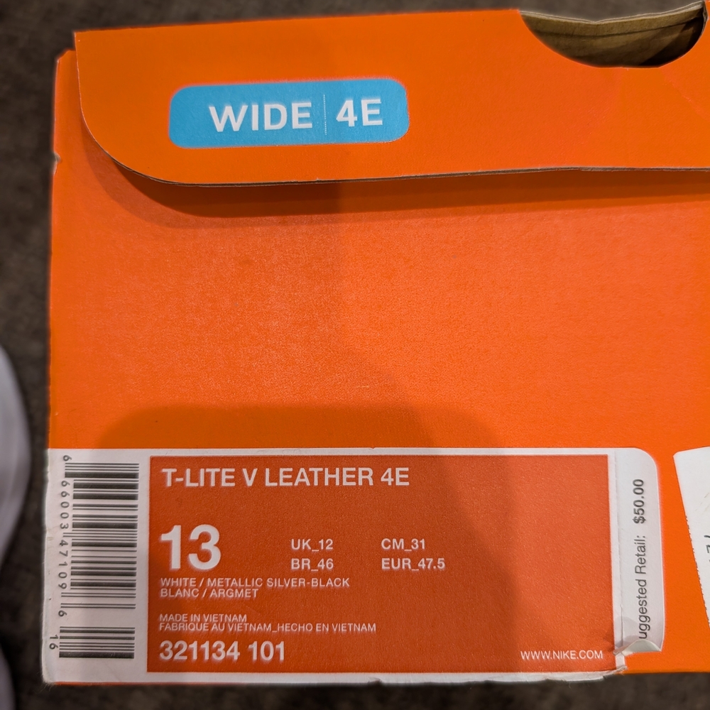 Nike White and Black Athletic Shoes - Picture 5 of 7